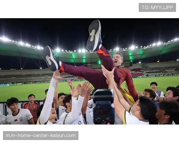 里尔门将关键扑救稳定军心 加时赛高接抵挡力保球门不失